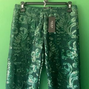 🏷 NWT Akira Hunter Green Sequence Fabric Pants Size L